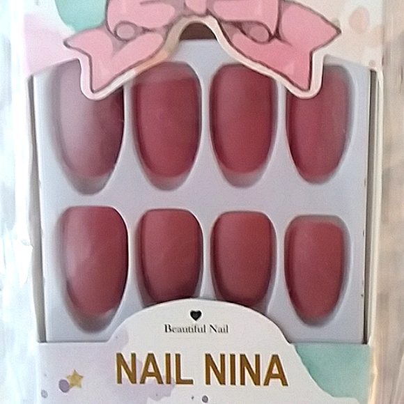 Nail Nina Press On Nails - Picture 2 of 3